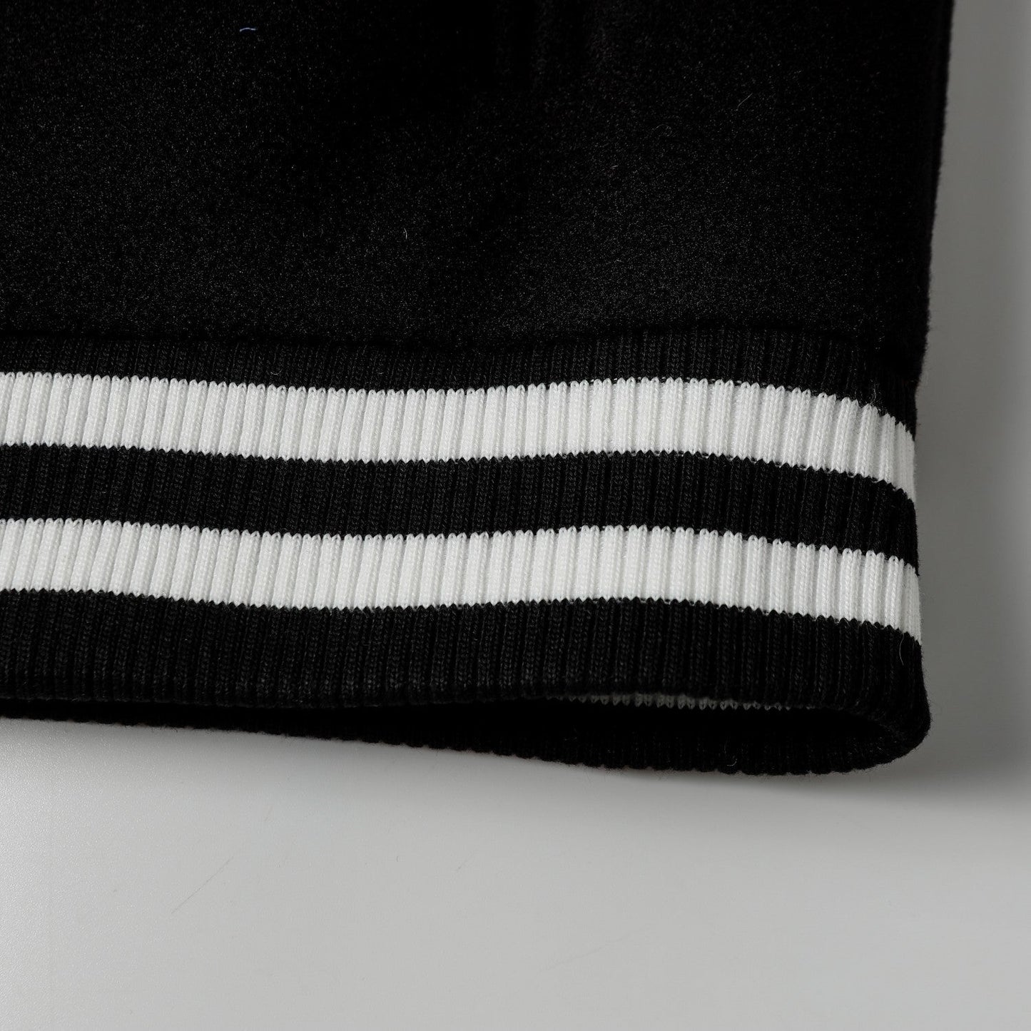 Chrome Hearts レイヤードクロス バーシティジャケット - ブラック ホワイト ストリートスタイル アウターウェア 2208 