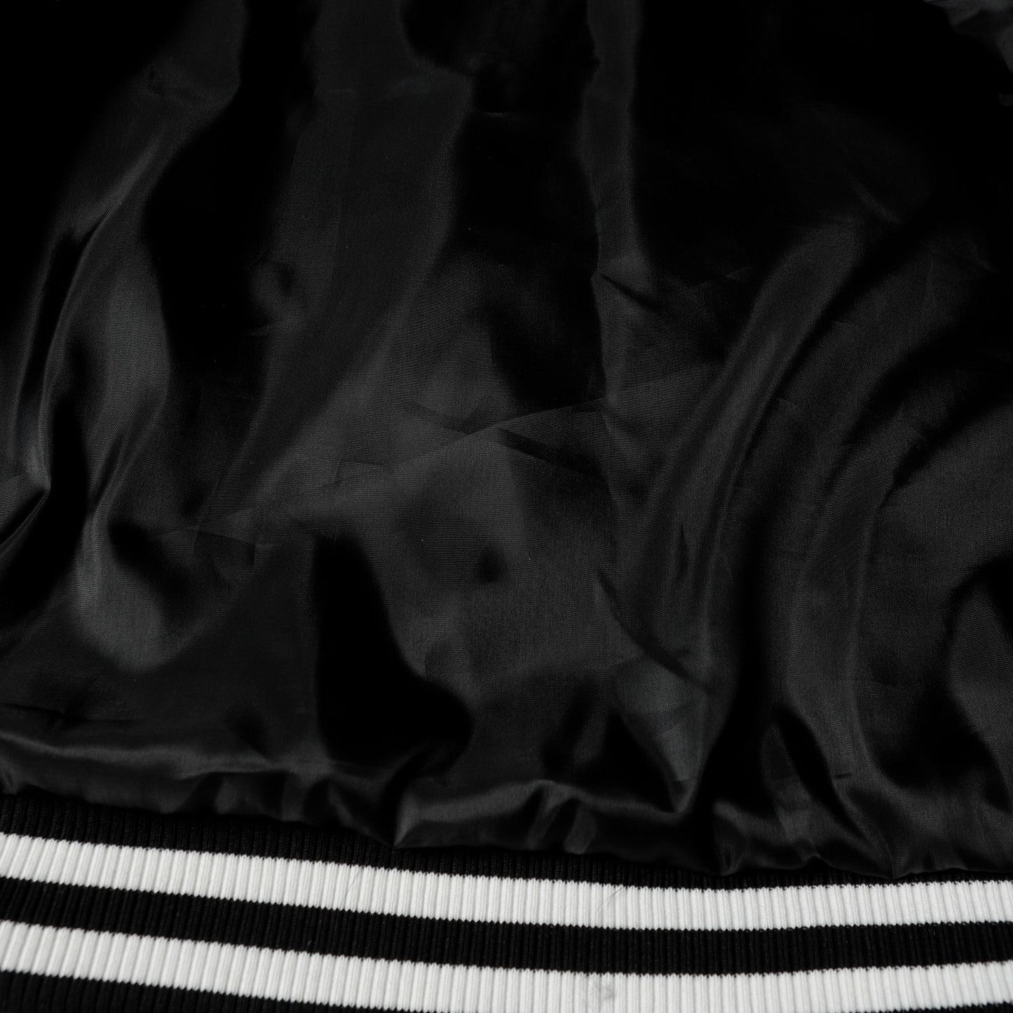 Chrome Hearts レイヤードクロス バーシティジャケット - ブラック ホワイト ストリートスタイル アウターウェア 2208 