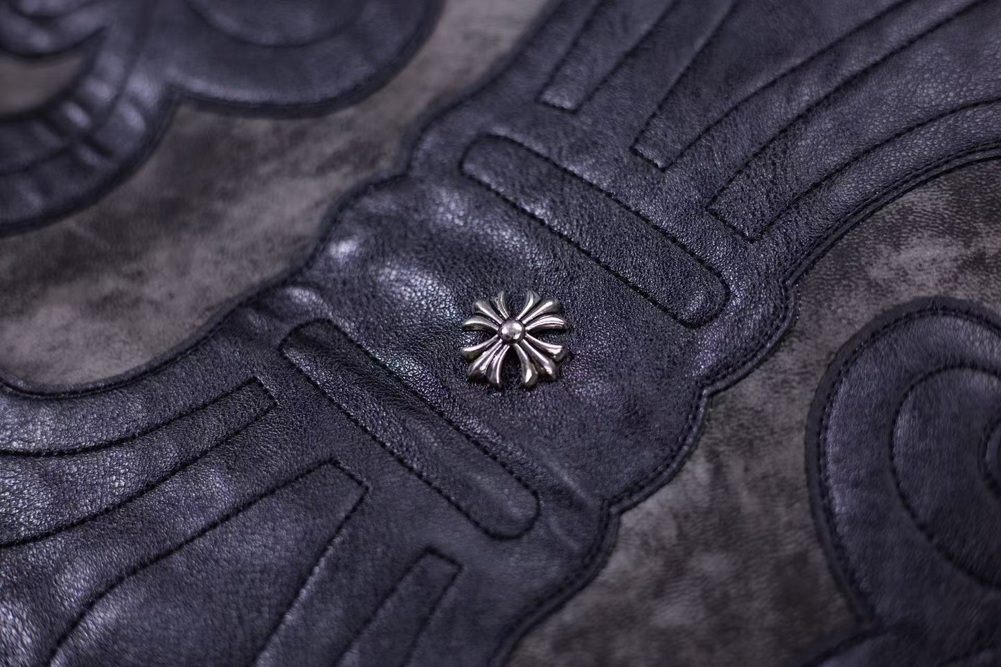 Chrome Hearts フルール・ド・リス パッチ バーシティジャケット - グレー タイダイ アウターウェア A5588 