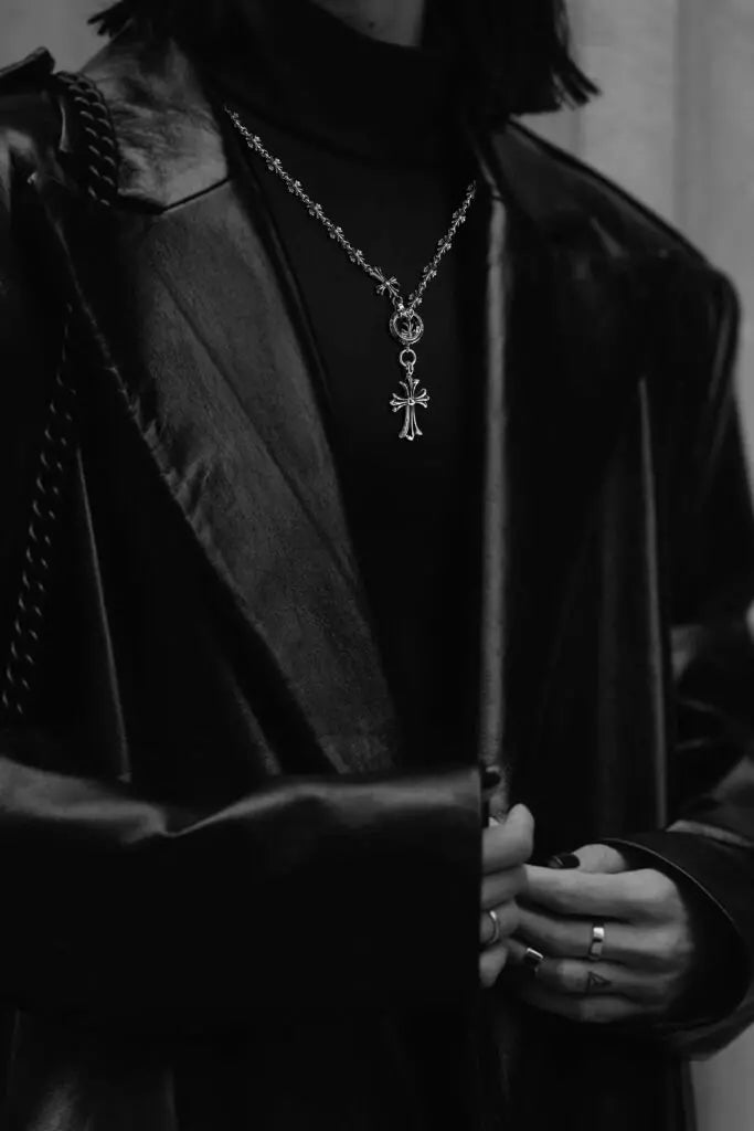 Chrome Hearts クロス＆ベイビーファットチャーム（タイニーE CHプラスチョークチェーン付き）